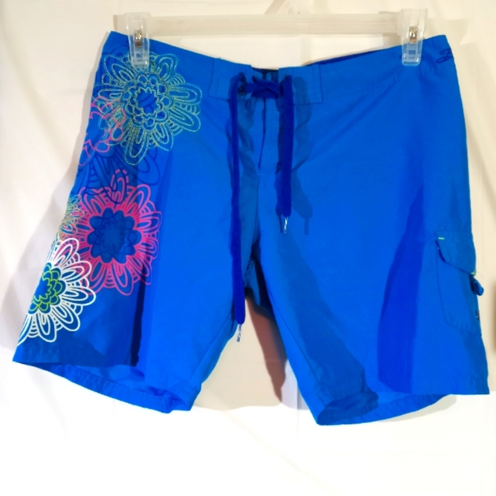 Body Glove Swim Shorts Woman's Size Medium Celeste Blue Embroidered Floral